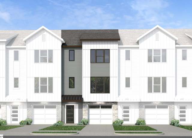 Property at 13 Pikewood Ln, Greenville, SC 29607, 3 beds, 2.5 baths