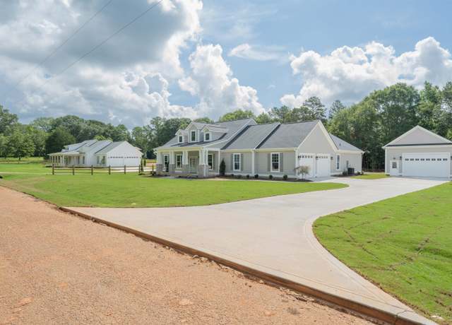 Property at 1312 Mount Carmel Rd, Gray Court, SC 29645, 4 beds, 2.5 baths