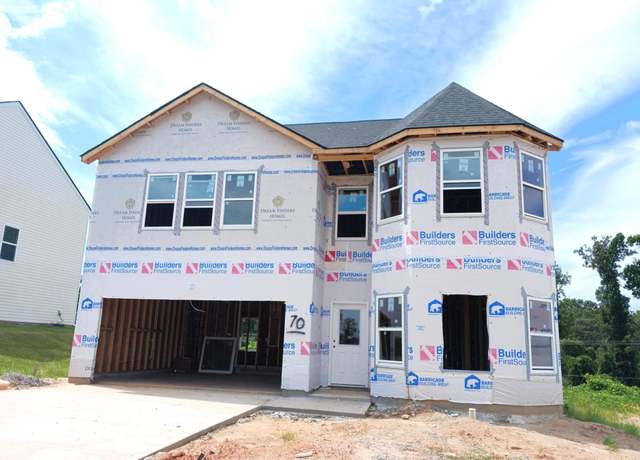 Property at 271 Pretoria Dr, Woodruff, SC 29388, 4 beds, 3 baths