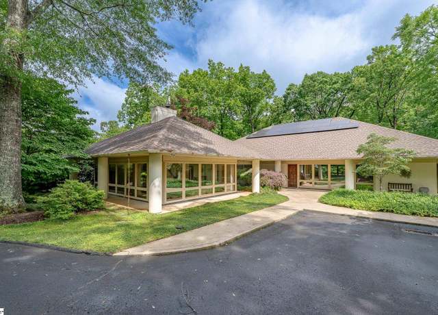 Property at 109 Babbs Hollow Rd, Greenville, SC 29607, 6 beds, 4 baths