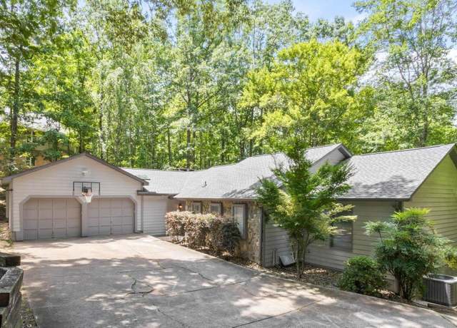 Property at 18 Hoppin John Ln, Taylors, SC 29687, 5 beds, 3.5 baths