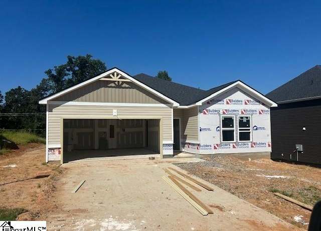 Property at 279 Pretoria Dr, Woodruff, SC 29388, 3 beds, 2 baths