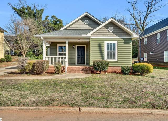 Property at 305 S Calhoun St, Greenville, SC 29601, 3 beds, 2 baths