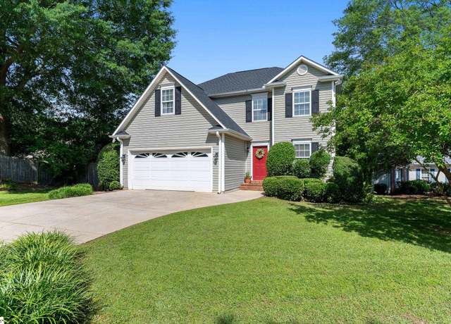 Property at 7 Fawndale Ln, Fountain Inn, SC 29644, 3 beds, 2.5 baths