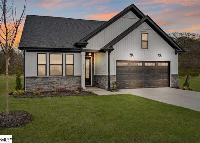 Property at 104 Eagle Creek Dr, Central, SC 29630, 3 beds, 2 baths