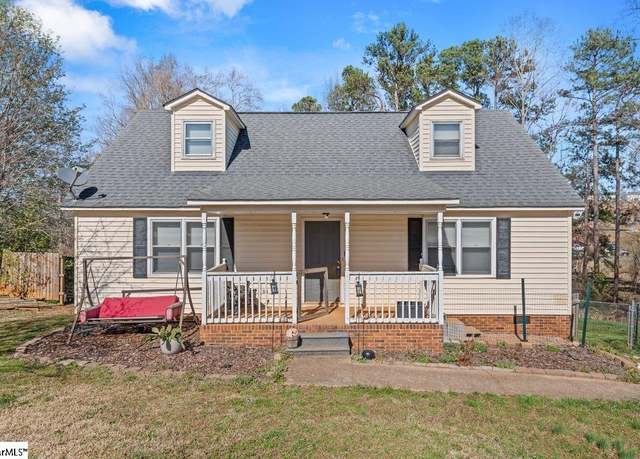 Property at 100 Oak Springs Ct, Easley, SC 29640, 3 beds, 2 baths