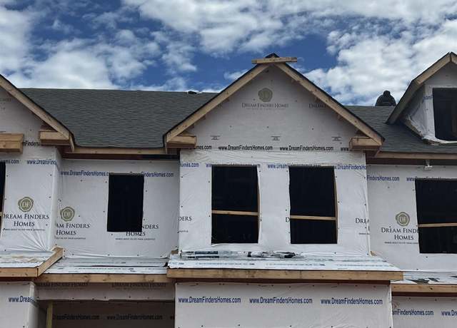 Property at 207 Lewes Ave, Simpsonville, SC 29681, 3 beds, 2.5 baths