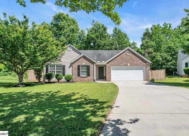 Property at 105 Merlot Ct, Mauldin, SC 29662, 3 beds, 2 baths