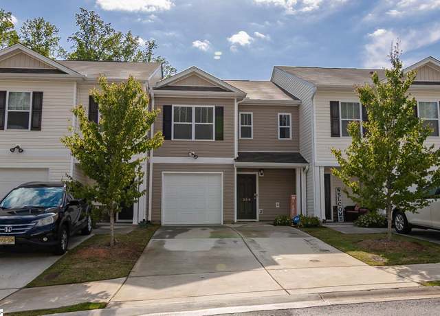 Property at 304 Oakmont Valley Trl, Seneca, SC 29678, 3 beds, 2.5 baths