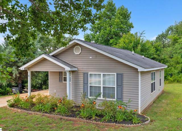 Property at 6 Pathway Dr, Greenville, SC 29611, 2 beds, 1 bath