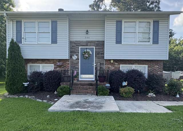 Property at 306 Corkwood Dr, Simpsonville, SC 29680, 3 beds, 1.5 baths