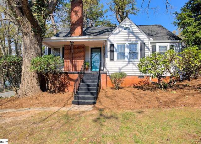 Property at 332 Grove Rd, Greenville, SC 29605, 3 beds, 2 baths