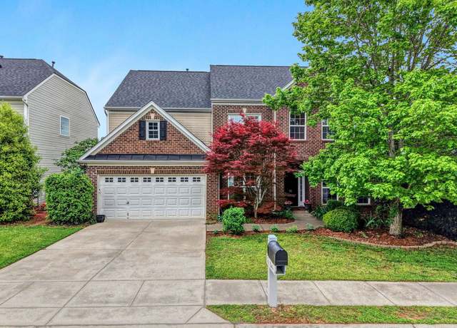 Property at 18 Buckhannon Rd, Greenville, SC 29607, 4 beds, 2.5 baths