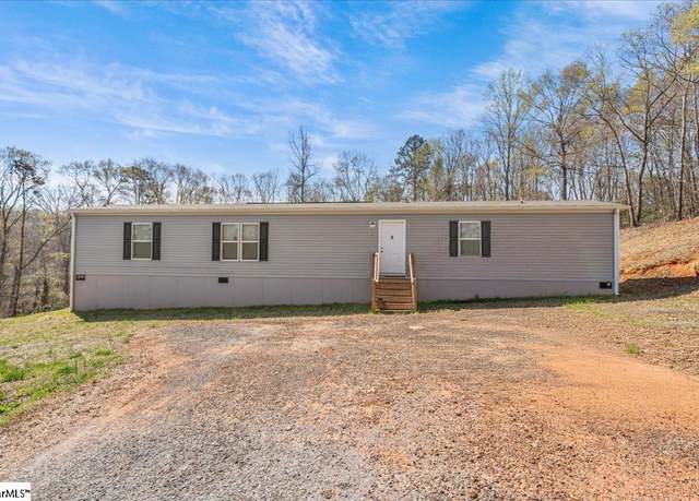 Property at 126 Sir Lancelot Dr, Piedmont, SC 29673, 3 beds, 2 baths