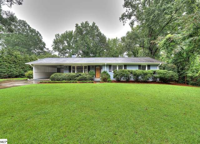 Property at 4 Lynn Dr, Taylors, SC 29687, 3 beds, 2 baths