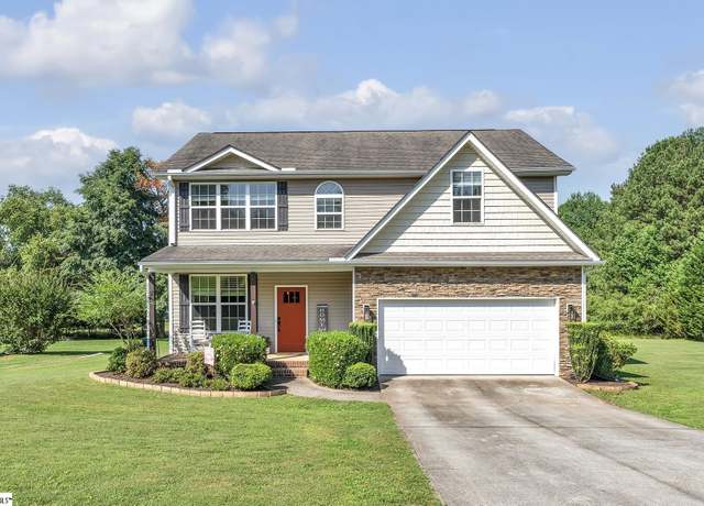Property at 221 Saddlebrook Ave, Pickens, SC 29671, 4 beds, 2.5 baths