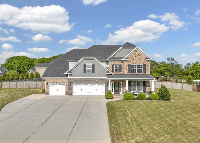 Property at 10 Lakeway Pl, Simpsonville, SC 29681, 5 beds, 4 baths