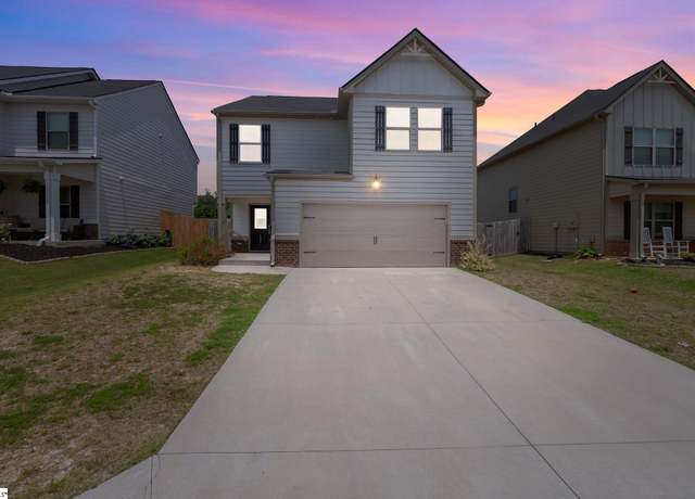 Property at 105 Echline St, Fountain Inn, SC 29644, 5 beds, 3.5 baths