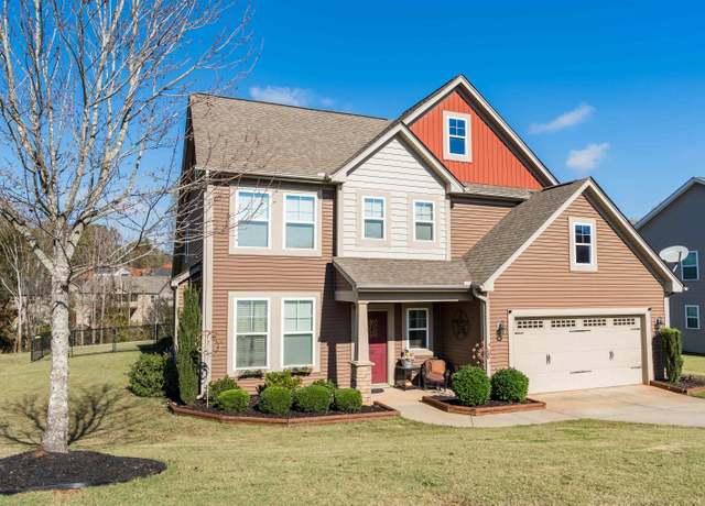 Property at 267 Castleton Cir, Boiling Springs, SC 29316, 3 beds, 2.5 baths