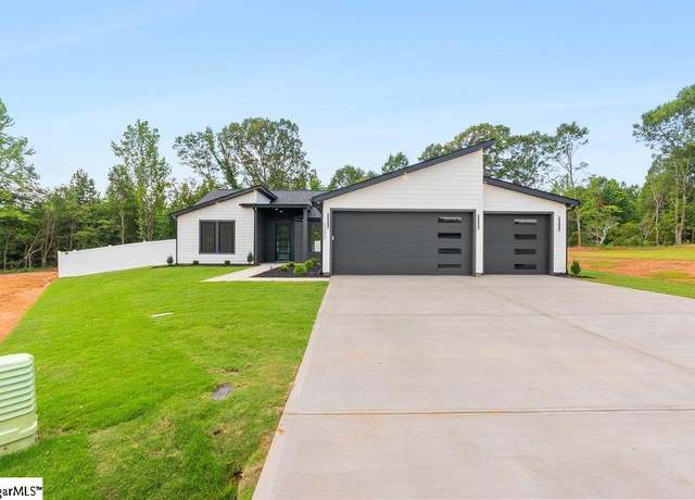 Property at 2080 Blessed Dr, Inman, SC 29349, 3 beds, 2 baths