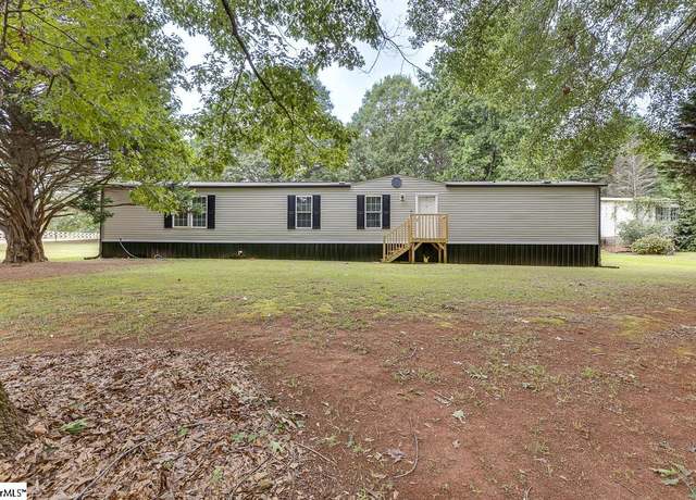 Property at 561 Waspnest Rd, Wellford, SC 29835, 3 beds, 2 baths