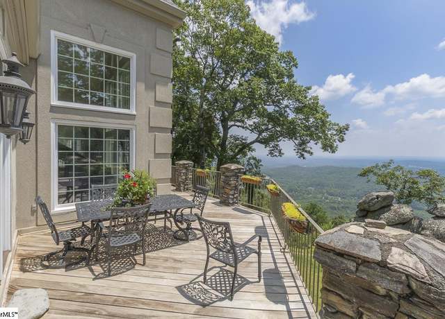 Property at 33 Southview Ledge Rd, Landrum, SC 29356, 4 beds, 4.5 baths