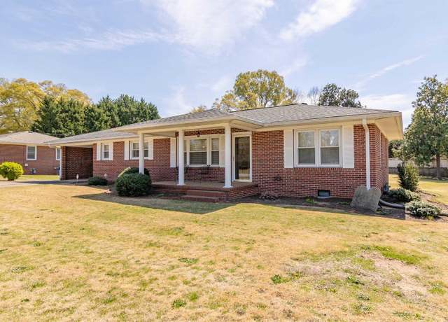 Property at 111 Central Ave, Honea Path, SC 29654, 3 beds, 2 baths
