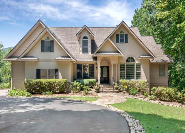 Property at 115 Mountain Summit Rd, Travelers Rest, SC 29690, 4 beds, 3.5 baths