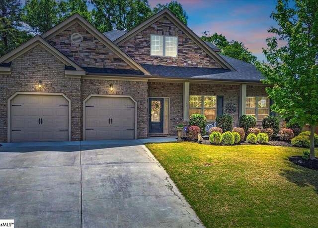 Property at 208 Ashcroft Ln, Simpsonville, SC 29681, 4 beds, 3.5 baths