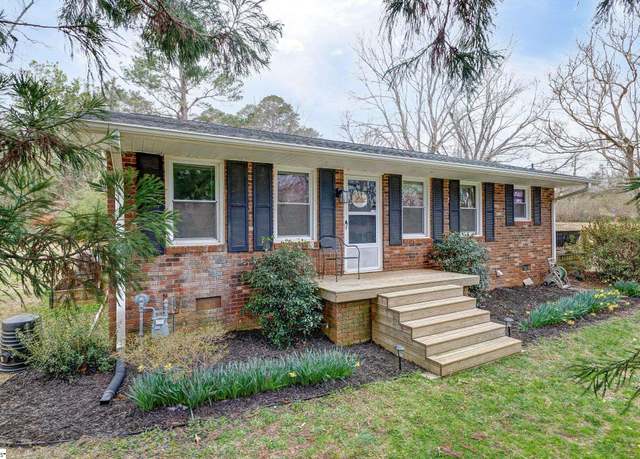 Property at 108 Meadowood Dr, Easley, SC 29640-2431, 2 beds, 1 bath