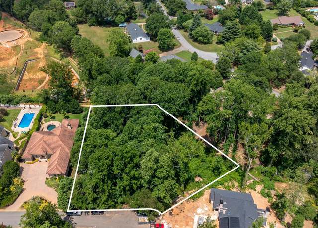 Property at 15 Country Squire Ct, Greenville, SC 29615