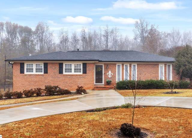 Property at 104 Eastcliffe Way, Greenville, SC 29611, 4 beds, 3 baths