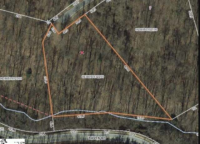 Property at 15 Day Lily Rd, Landrum, SC 29356