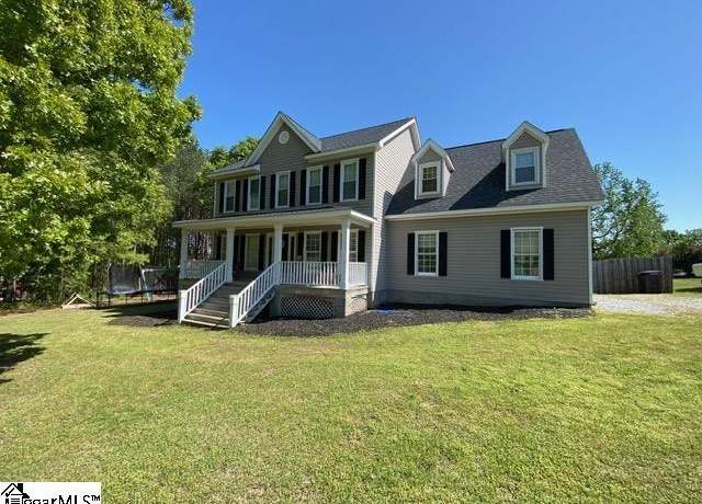 Property at 616 Olde Puckett Ferry Rd, Greenwood, SC 29649, 4 beds, 3.5 baths
