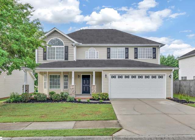Property at 23 Whitethorn Ln, Greenville, SC 29607, 4 beds, 2.5 baths