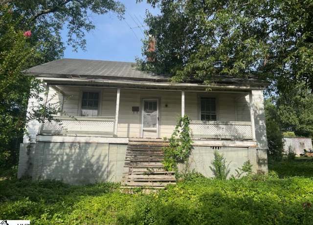 Property at 513 Bamberg St, Abbeville, SC 29628, 2 beds, 1 bath
