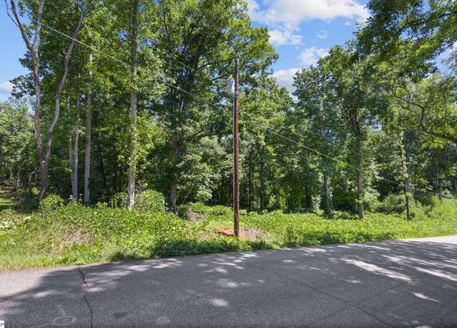 Property at 89 Robinson Rd, Taylors, SC 29687
