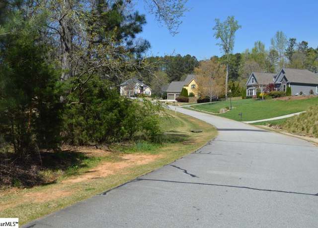 Photo of 14 Pinerock Dr, Travelers Rest, SC 29690