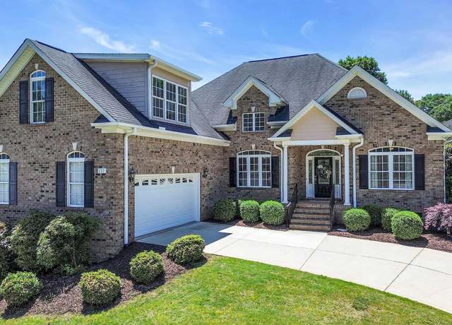Property at 111 Tinsley Ct, Greenville, SC 29615, 3 beds, 2.5 baths