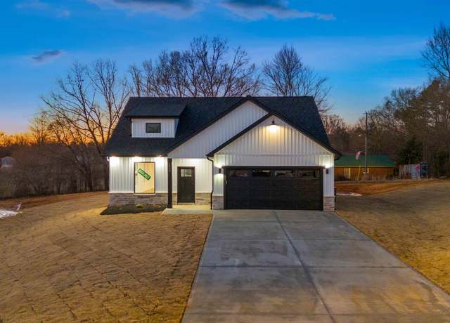Property at 2039 Meadow Glen Ct, Chesnee, SC 29323, 3 beds, 2.5 baths