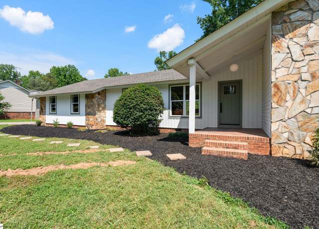 Property at 3420 E Croft Cir, Spartanburg, SC 29302, 3 beds, 2 baths