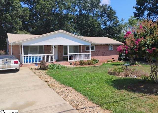 Property at 3 Cherrylane Dr, Greenville, SC 29617, 3 beds, 2 baths