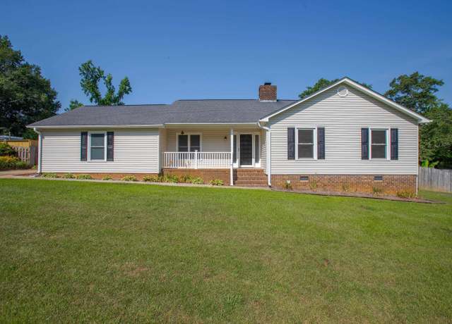 Property at 115 Quincy Dr, Greer, SC 29650, 3 beds, 2 baths