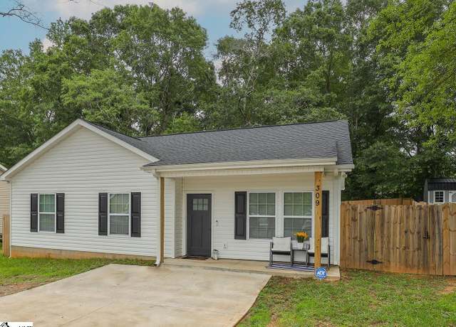 Property at 309 Saluda St, Belton, SC 29627, 3 beds, 2 baths