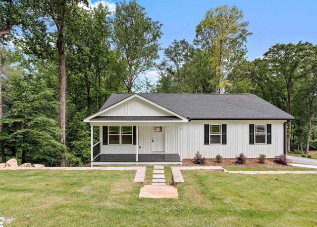 Property at 2 Hillbrook Rd, Taylors, SC 29687, 5 beds, 3 baths