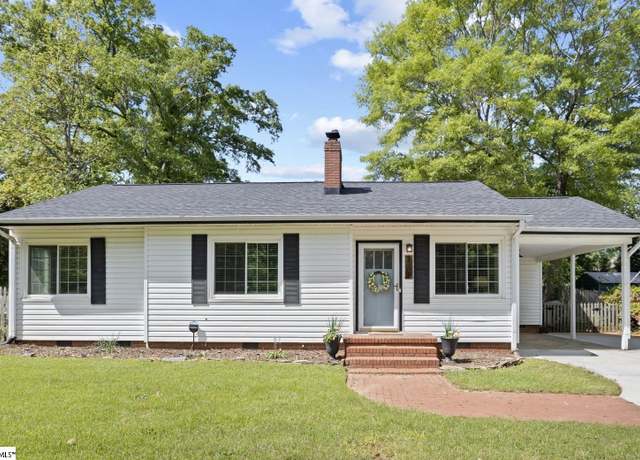 Property at 210 Keith Dr, Greenville, SC 29607, 3 beds, 2 baths