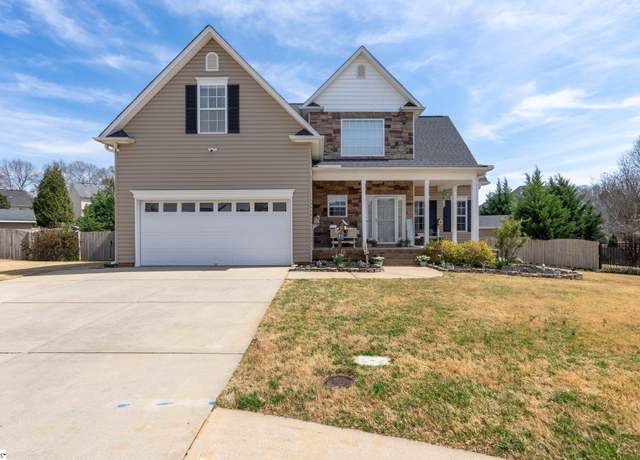 Property at 39 Santee Ct, Simpsonville, SC 29680, 5 beds, 3.5 baths