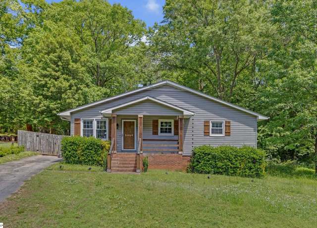 Property at 5 Parapet Dr, Wellford, SC 29385-9483, 3 beds, 2 baths