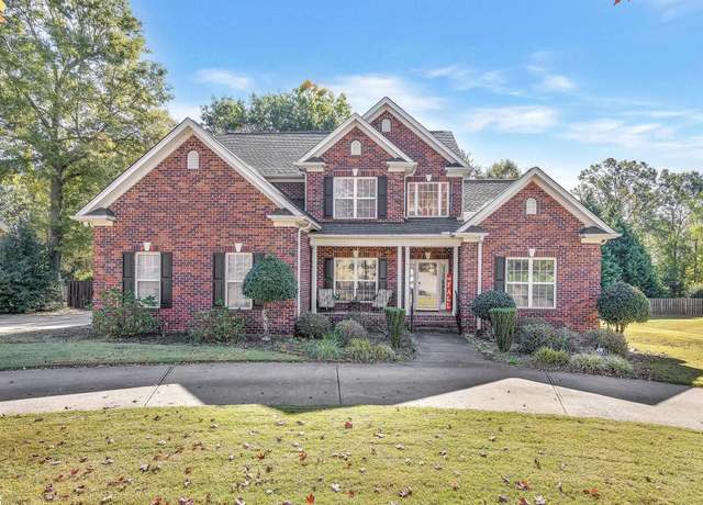 Property at 610 Sterling Dr, Boiling Springs, SC 29316, 4 beds, 3.5 baths