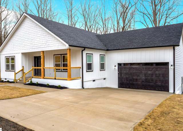 Property at 198 Saratoga Ave, Spartanburg, SC 29302, 3 beds, 2 baths